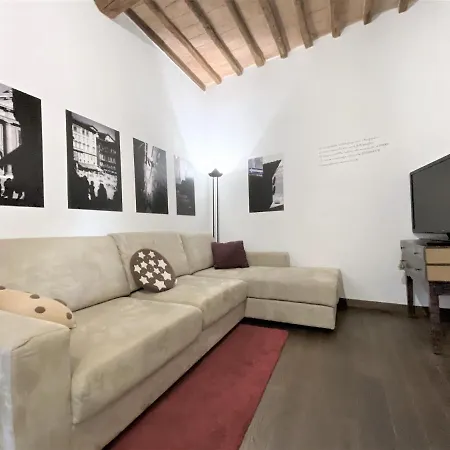 Il Di Claire - Cozy And Charm Apartment Siena